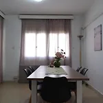 Mama's Flat - το διαμερισμα τησ μαμασ شقة