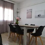 شقة Mama's Flat - το διαμερισμα τησ μαμασ Strovolos